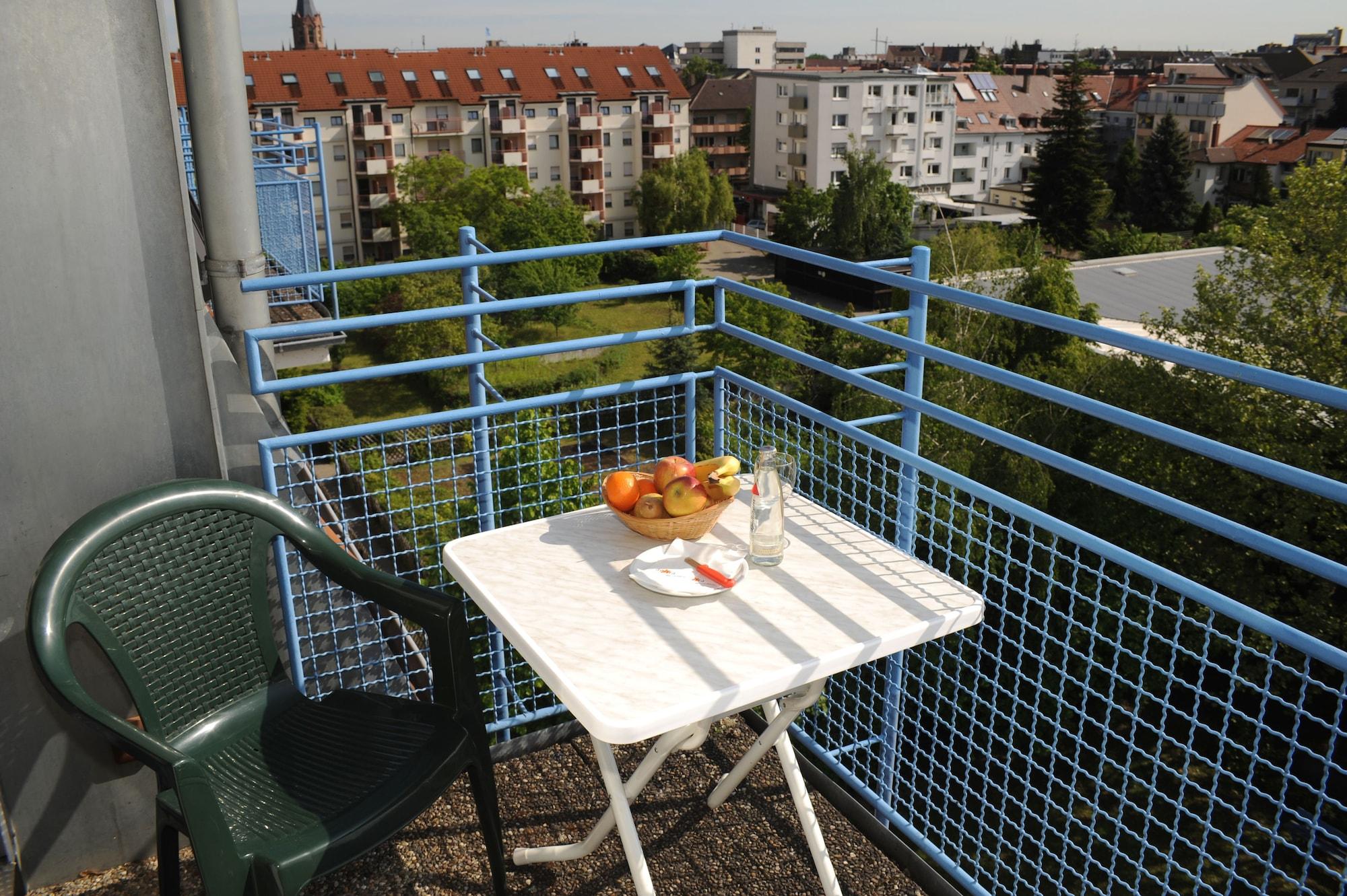 Acora Karlsruhe Zentrum Living The City - Apartments Eksteriør billede